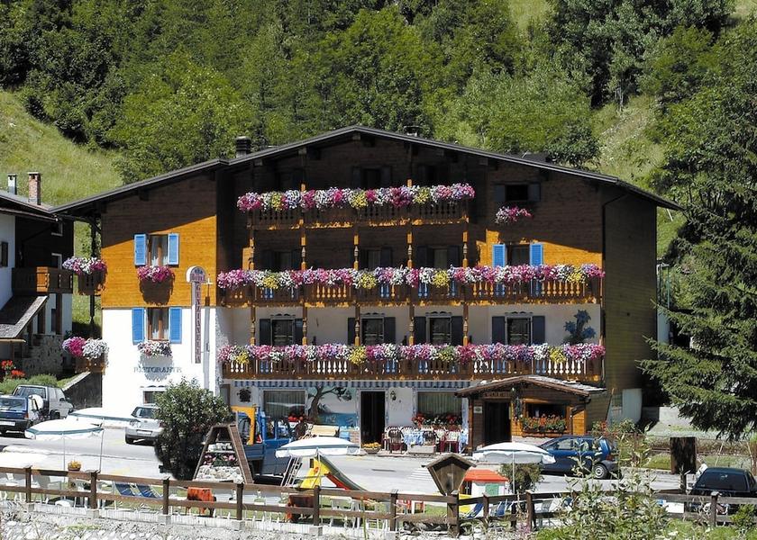 Veneto Rocca Pietore Front of property