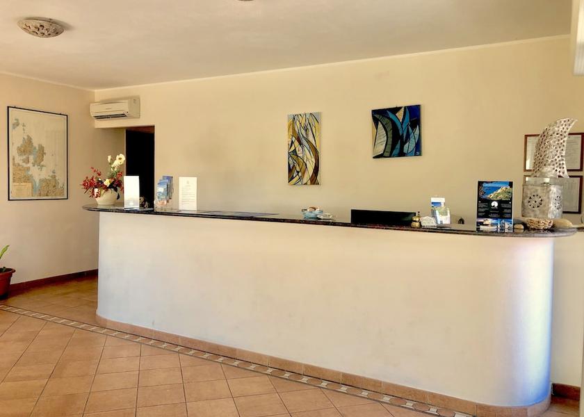 Sardinia La Maddalena Reception