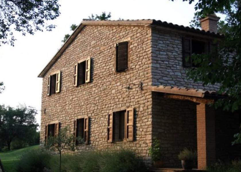 Marche Sassoferrato Exterior Detail