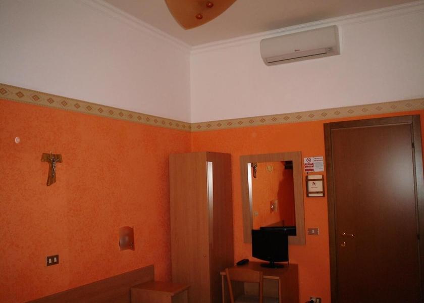 Puglia San Giovanni Rotondo Interior Entrance