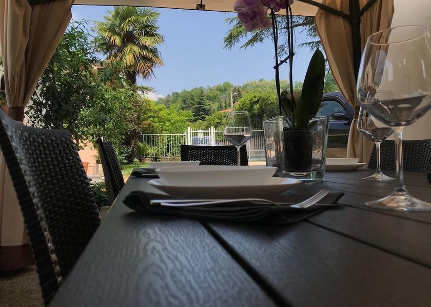 Lombardy Gavardo Gazebo