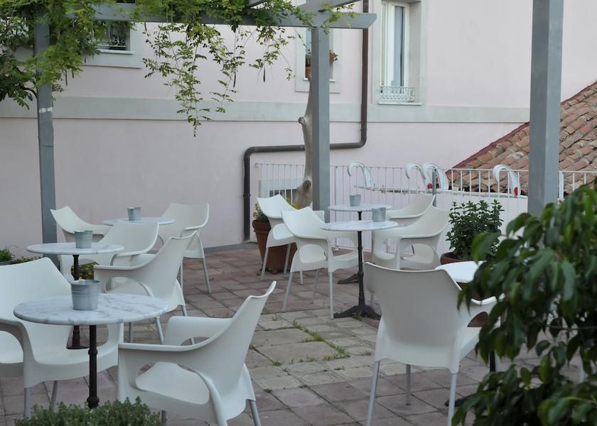 Sardinia Carloforte Terrace/patio