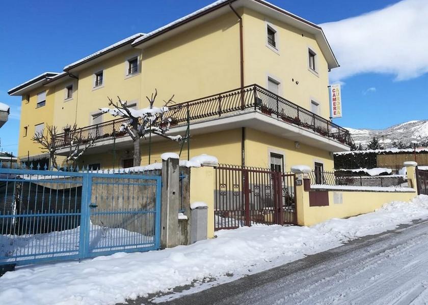 Abruzzo Poggio Picenze Exterior Detail
