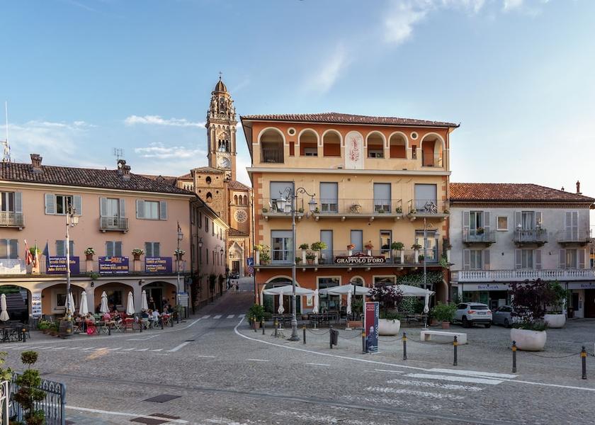 Piedmont Monforte d'Alba Facade