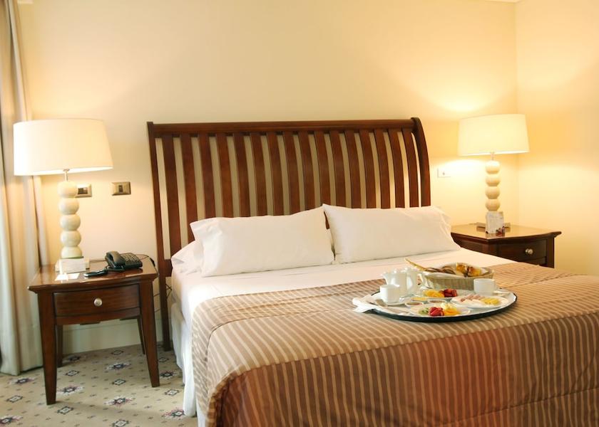 Santiago Santiago Room