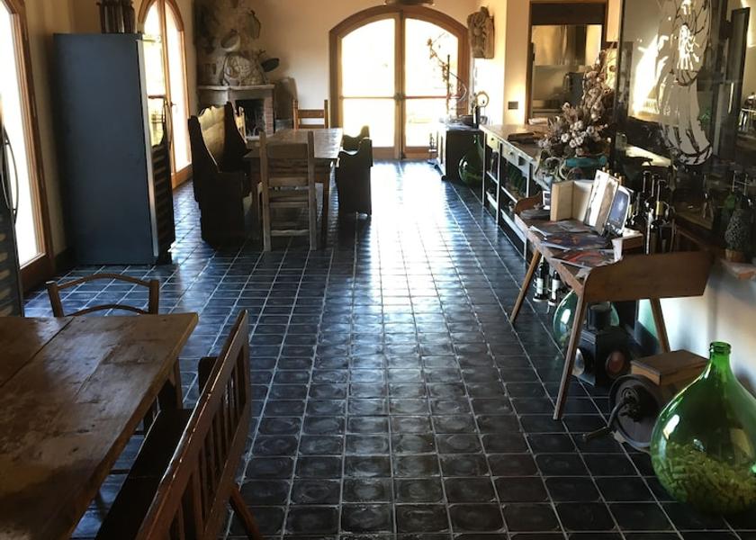 Liguria Sarzana Interior Entrance