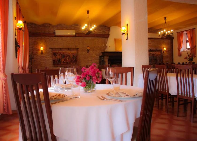 Marche Mondavio Restaurant