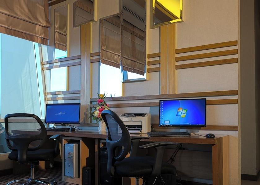 Bangkok Lam Luk Ka Lobby