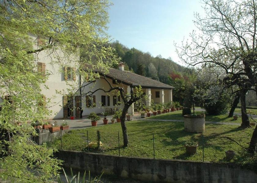 Veneto Mussolente Garden