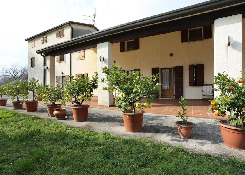 Veneto Mussolente Interior Entrance