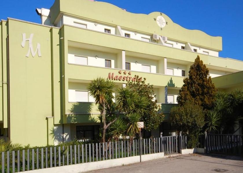 Marche San Benedetto del Tronto Facade
