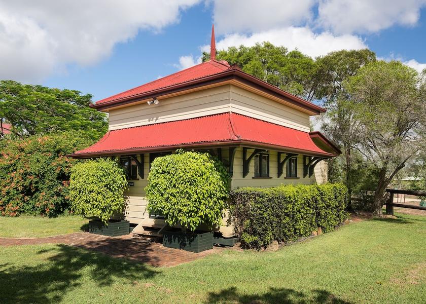 Queensland Grandchester Room