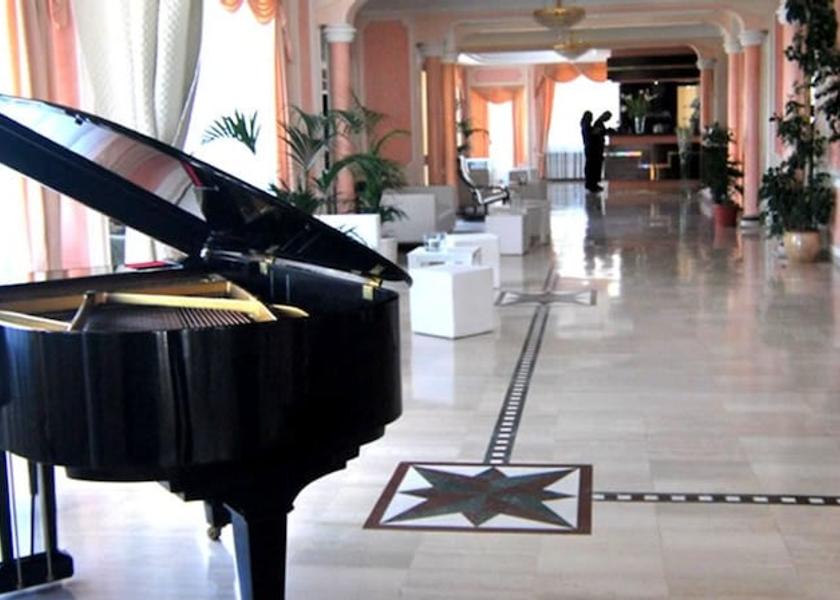 Campania Mirabella Eclano Interior Entrance