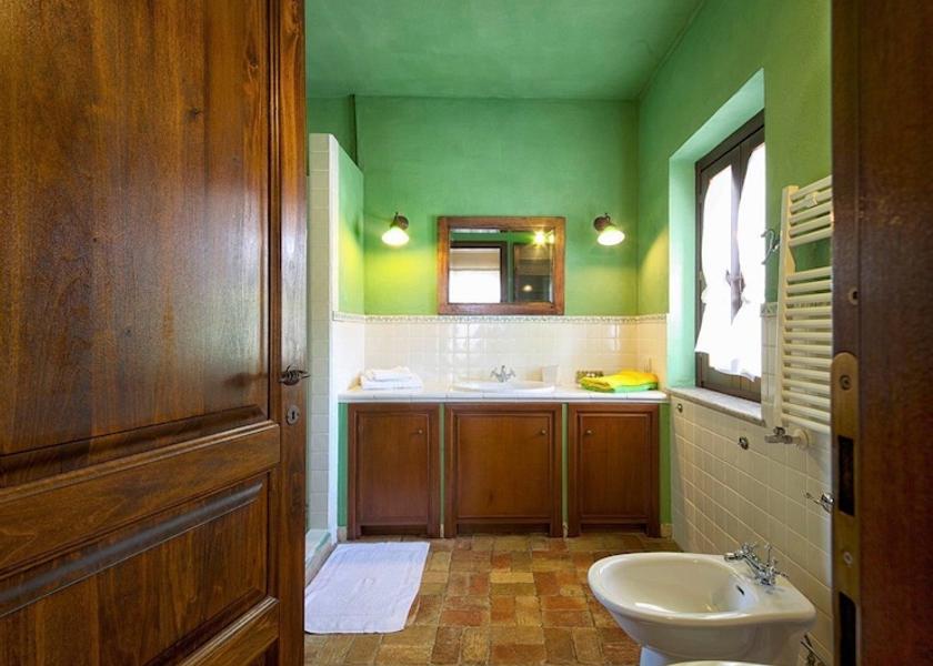 Lazio Trevignano Romano Bathroom