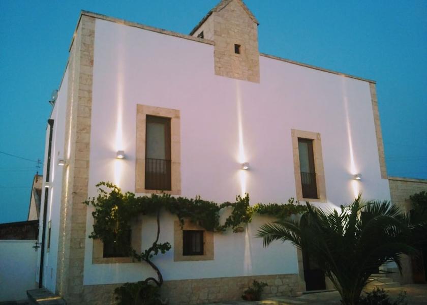 Puglia Putignano Exterior Detail