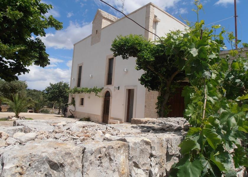 Puglia Putignano Exterior Detail