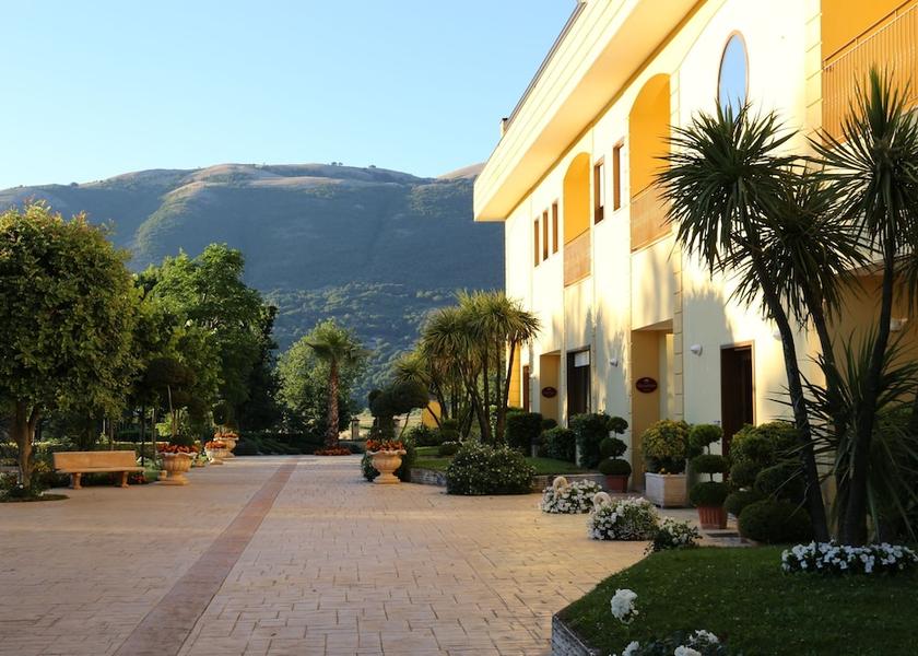 Campania Buccino Garden