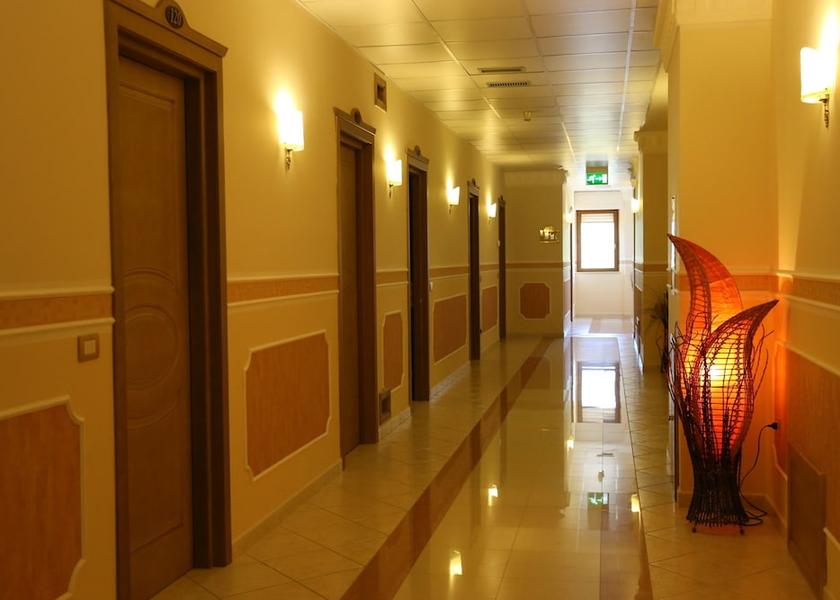 Campania Buccino Hallway