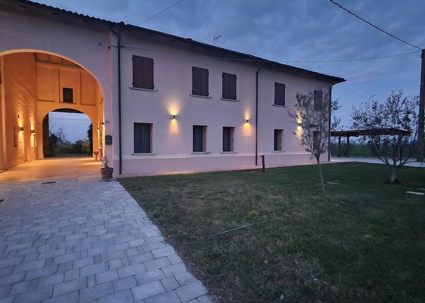 Emilia-Romagna Gattatico Facade