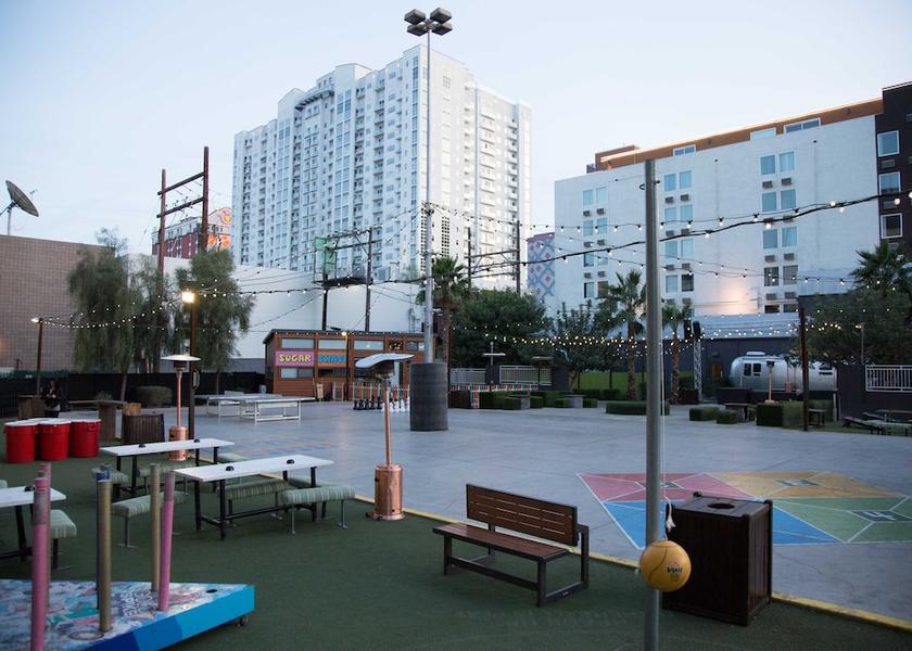 Nevada Las Vegas Ropes course (team building)