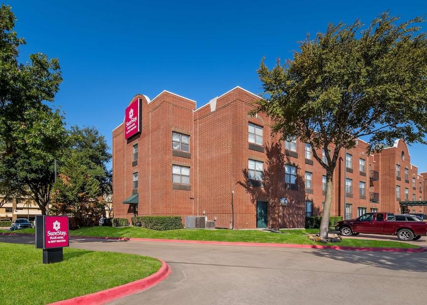 Texas Plano Exterior Detail