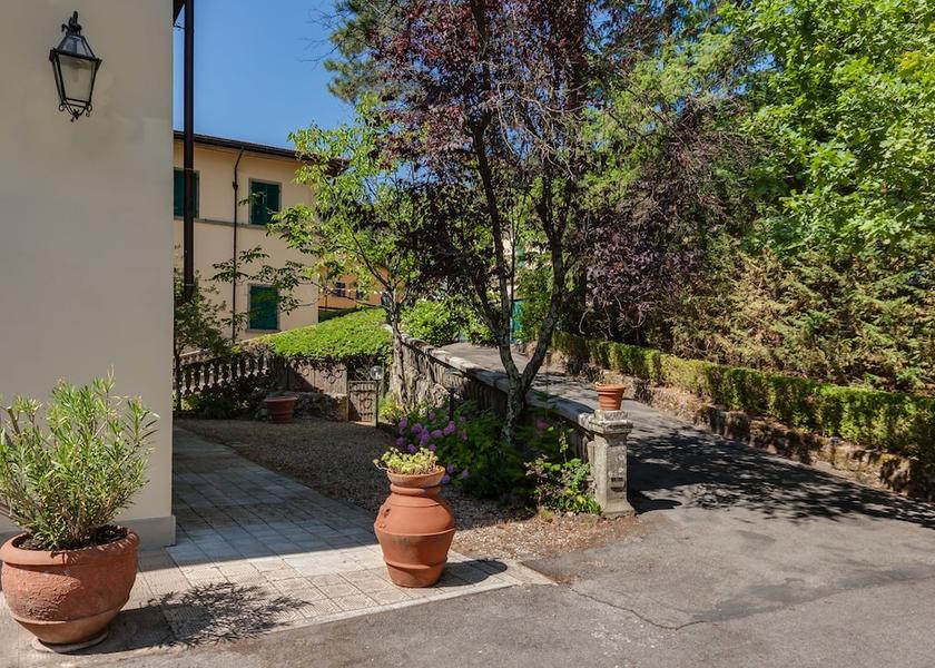 Tuscany Vaglia Exterior Detail