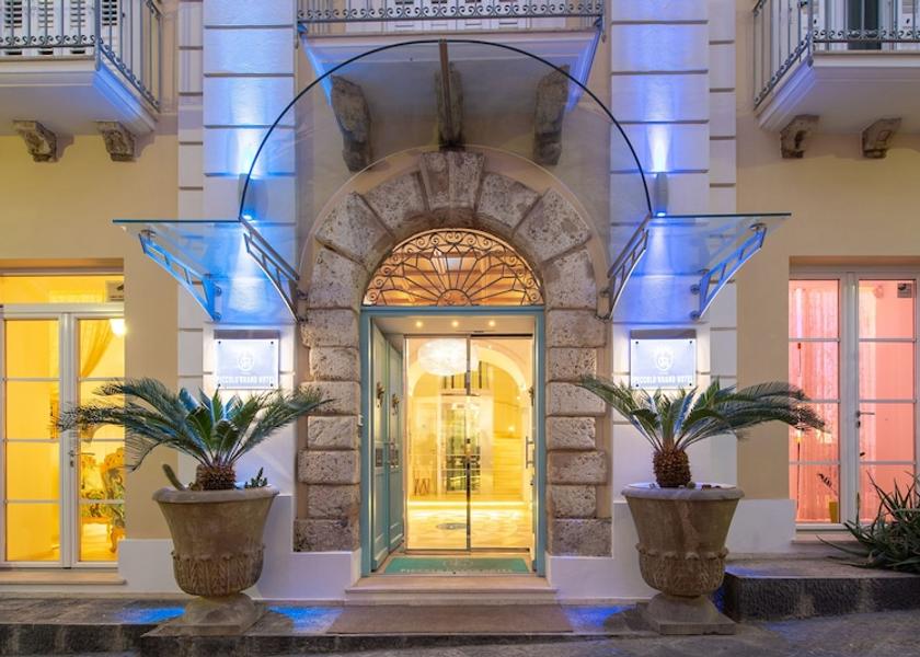 Calabria Pizzo Interior Entrance