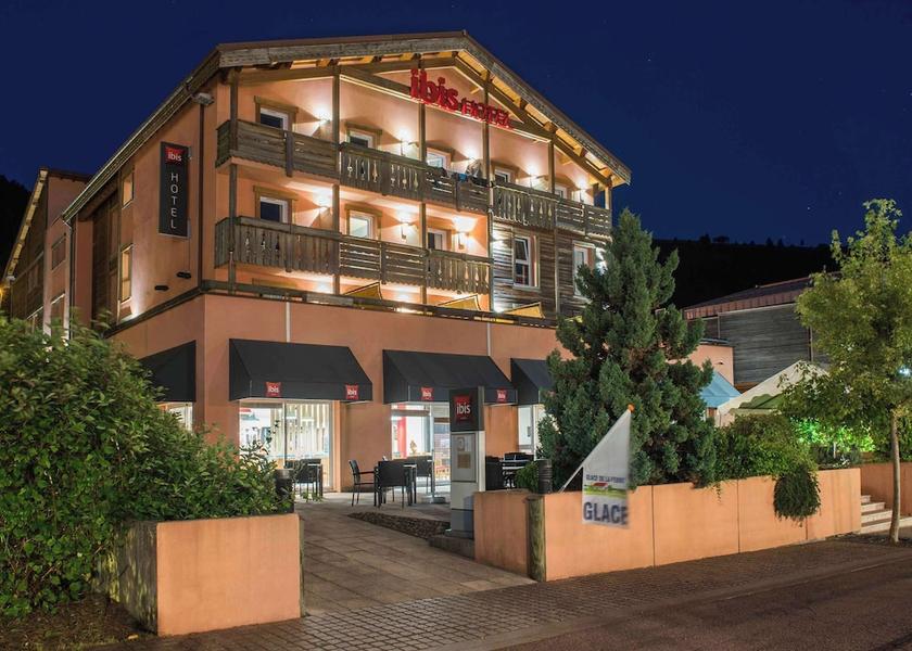 Grand Est La Bresse Exterior Detail