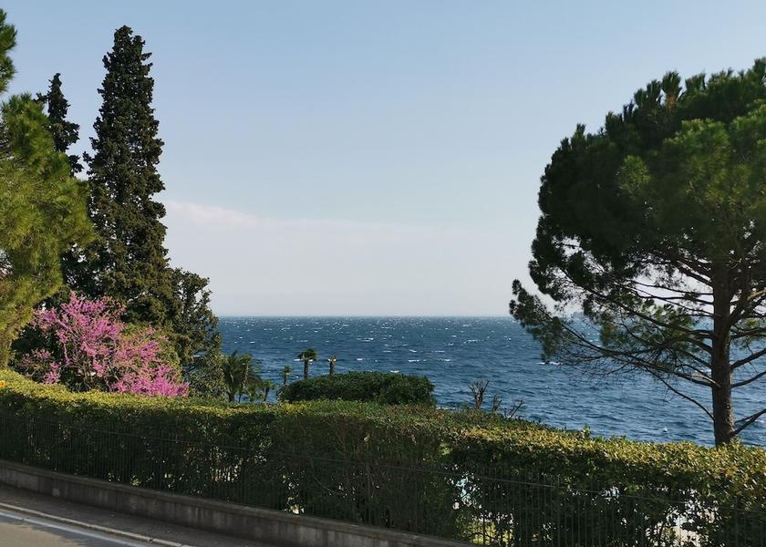 Lombardy Gardone Riviera Room