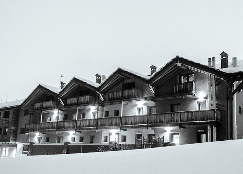 Valle d'Aosta Gressan Facade