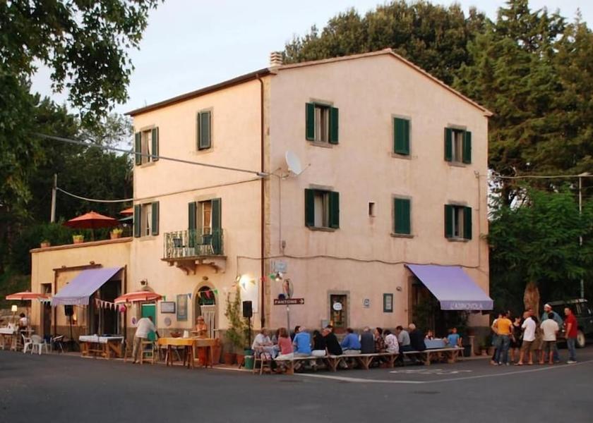 Tuscany Scansano Exterior Detail