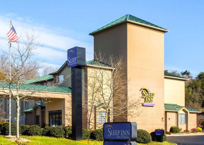 Virginia Charlottesville exterior view