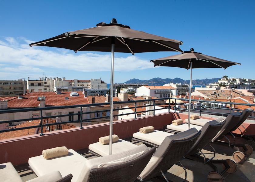 Provence - Alpes - Cote d'Azur Cannes Rooftop pool