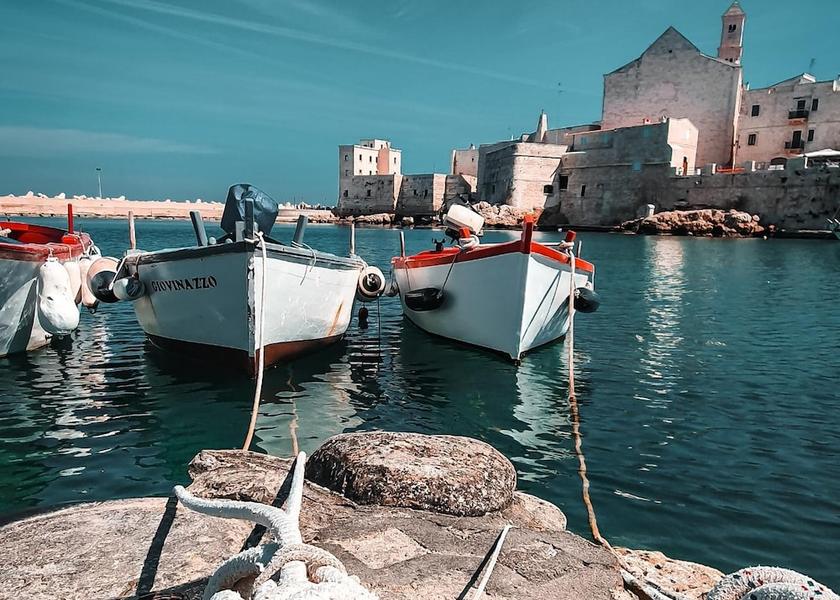 Puglia Giovinazzo Lake