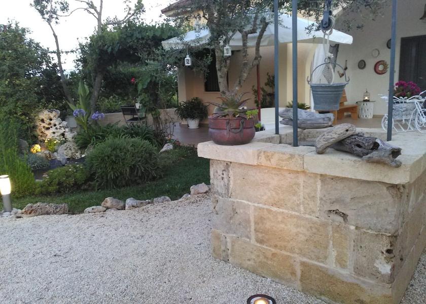 Puglia Melissano Facade