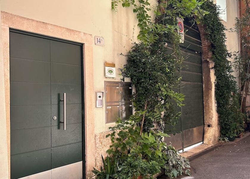 Veneto Verona Facade