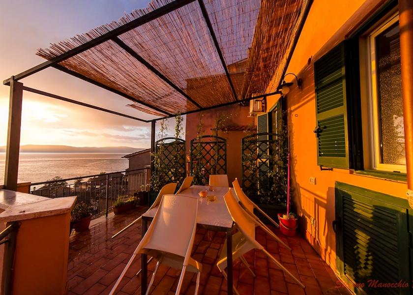 Lazio Anguillara Sabazia Exterior Detail