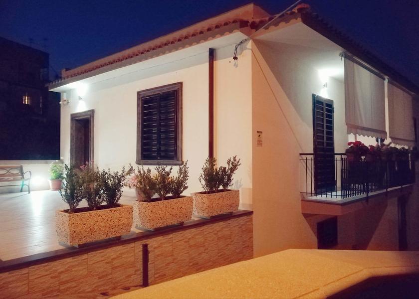 Campania Trecase Facade