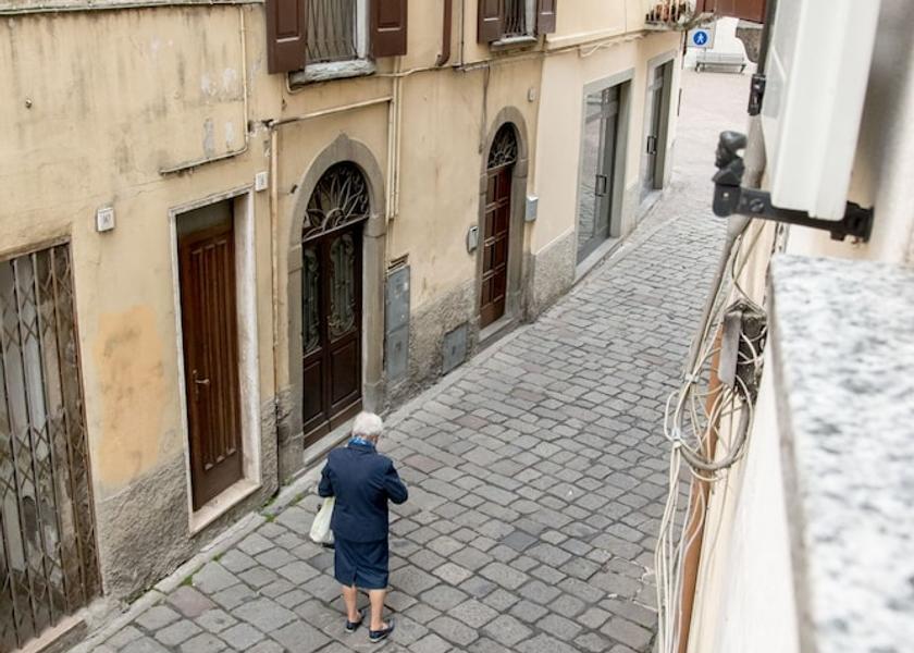 Lombardy Lovere City View