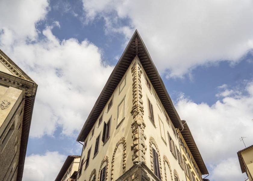 Tuscany Florence Exterior Detail