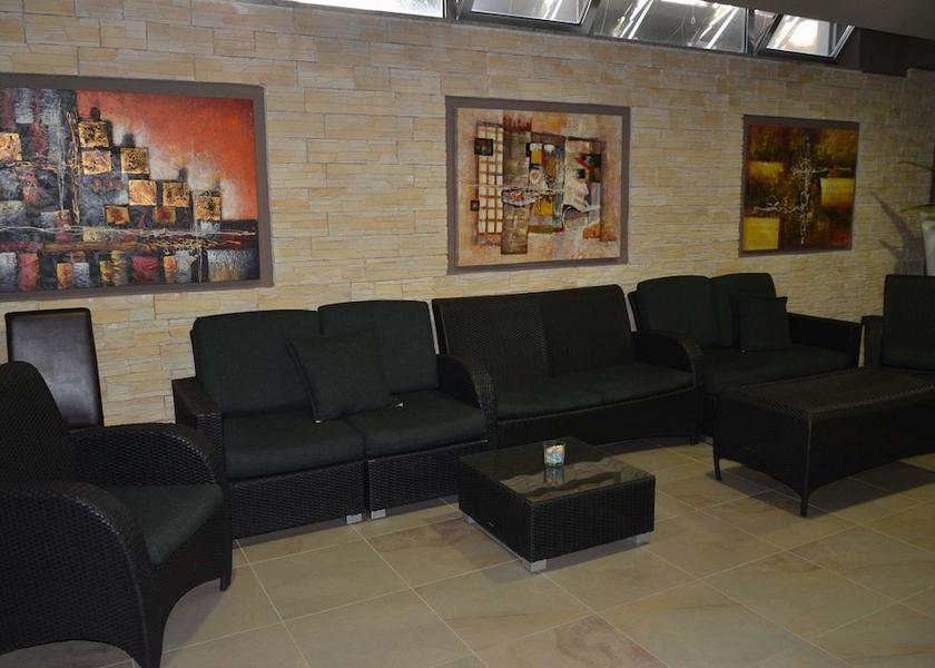 Calabria Amantea Lobby sitting area