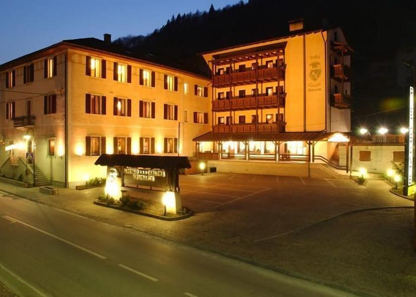 Trentino-Alto Adige Sella Giudicarie Exterior