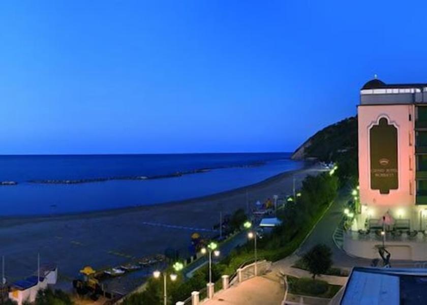 Marche Gabicce Mare Facade