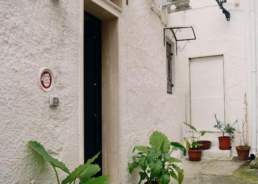 Puglia Massafra Exterior Detail