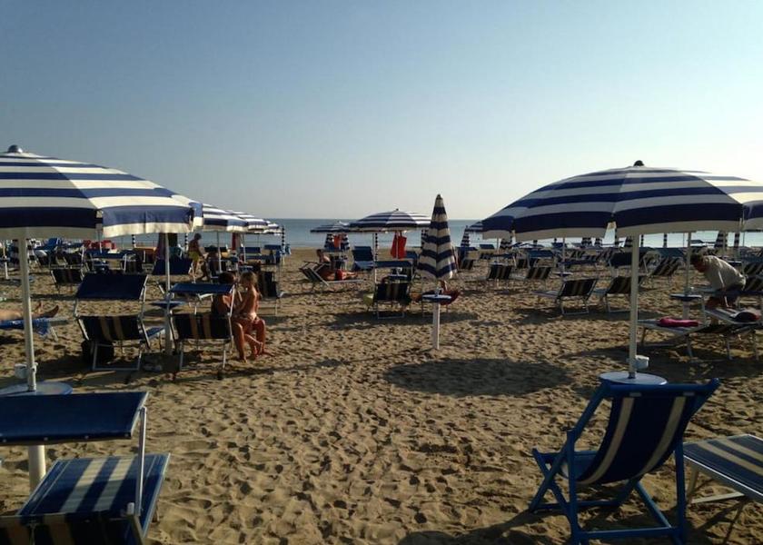 Marche mondolfo Beach