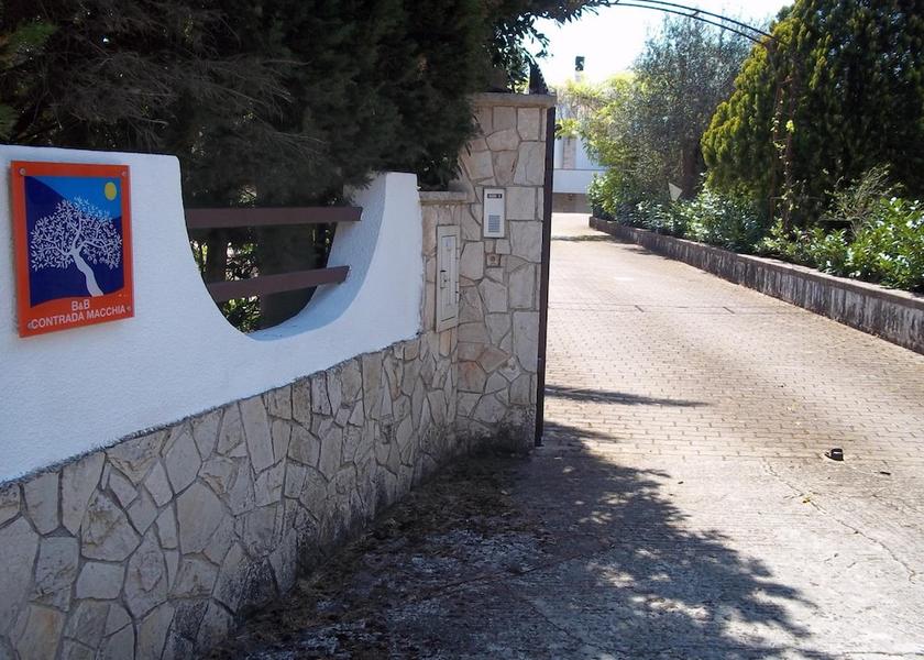 Puglia Tricase Exterior Detail