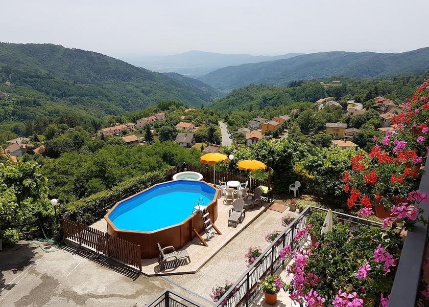 Tuscany Marliana Outdoor pool