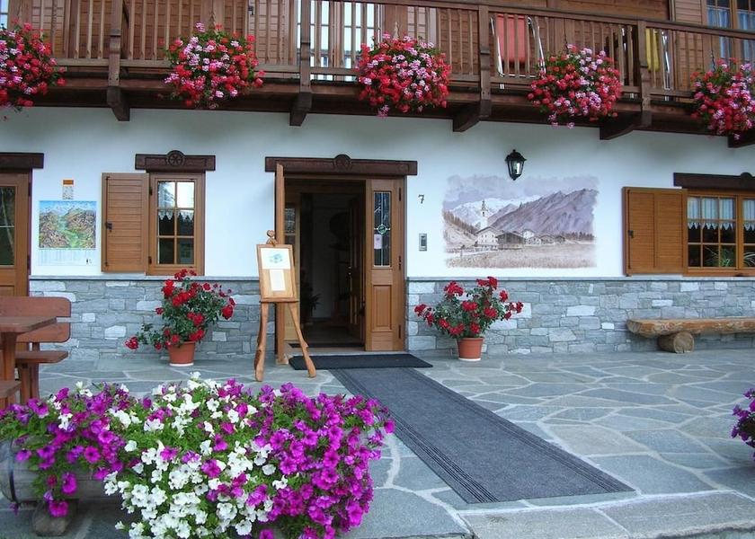 Valle d'Aosta Gressoney-La-Trinite Terrace