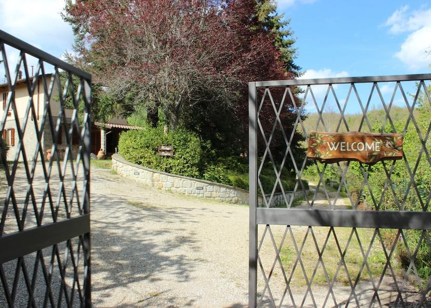 Tuscany Castel San Niccolo Entrance