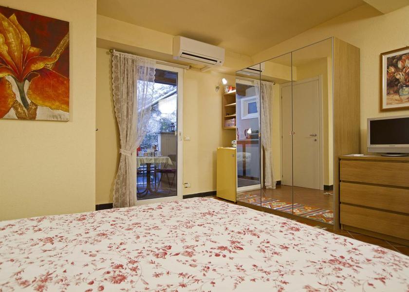 Piedmont Orta San Giulio Double Room with Private Bathroom